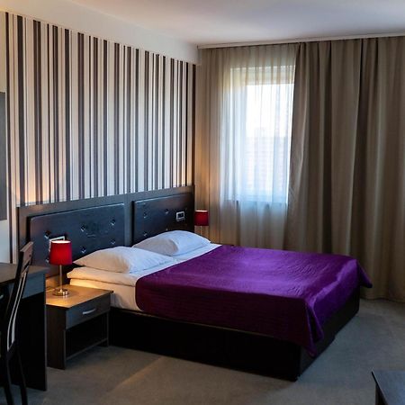 Art Hotel سلافونسكي برود المظهر الخارجي الصورة