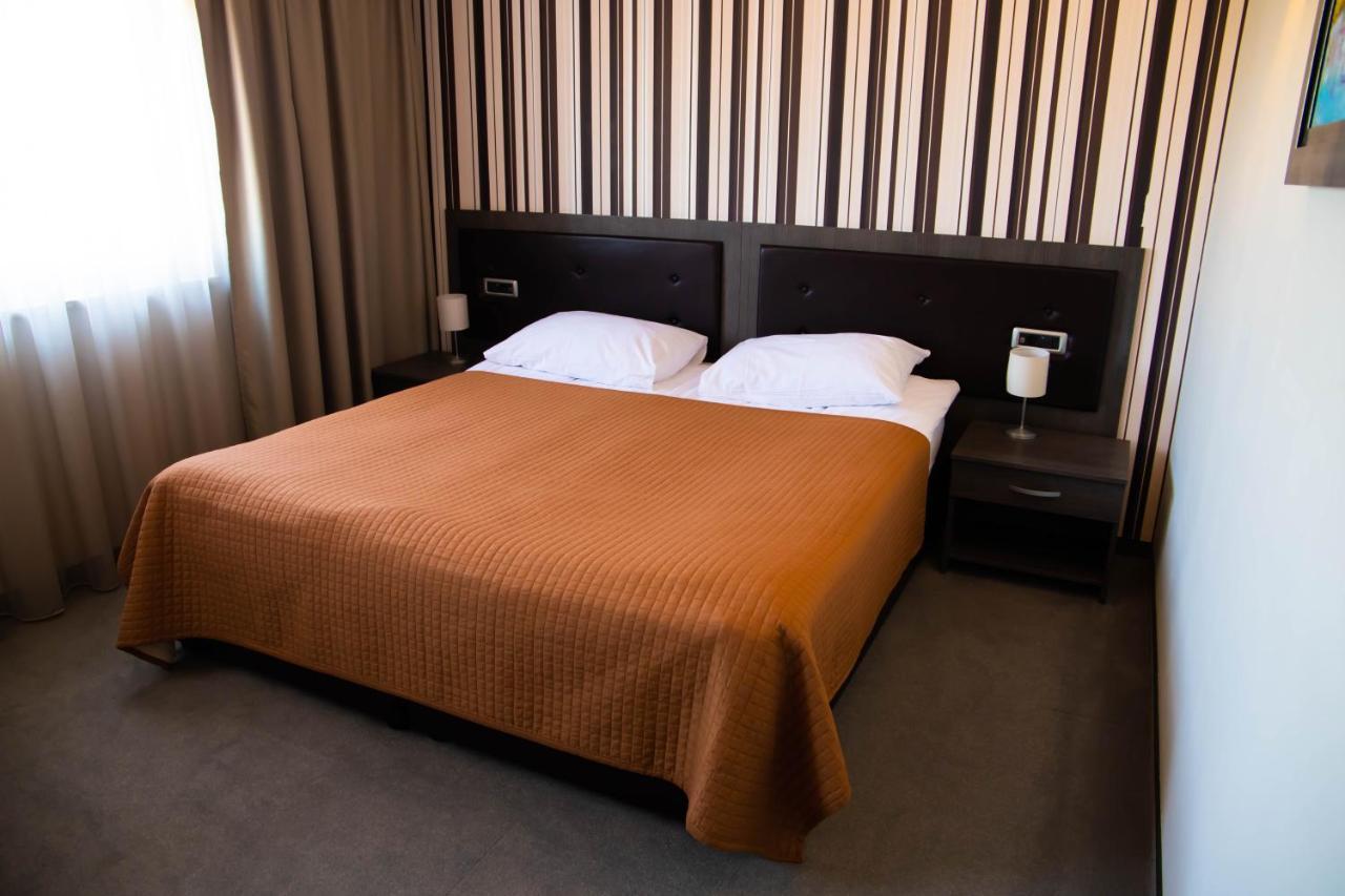 Art Hotel سلافونسكي برود المظهر الخارجي الصورة