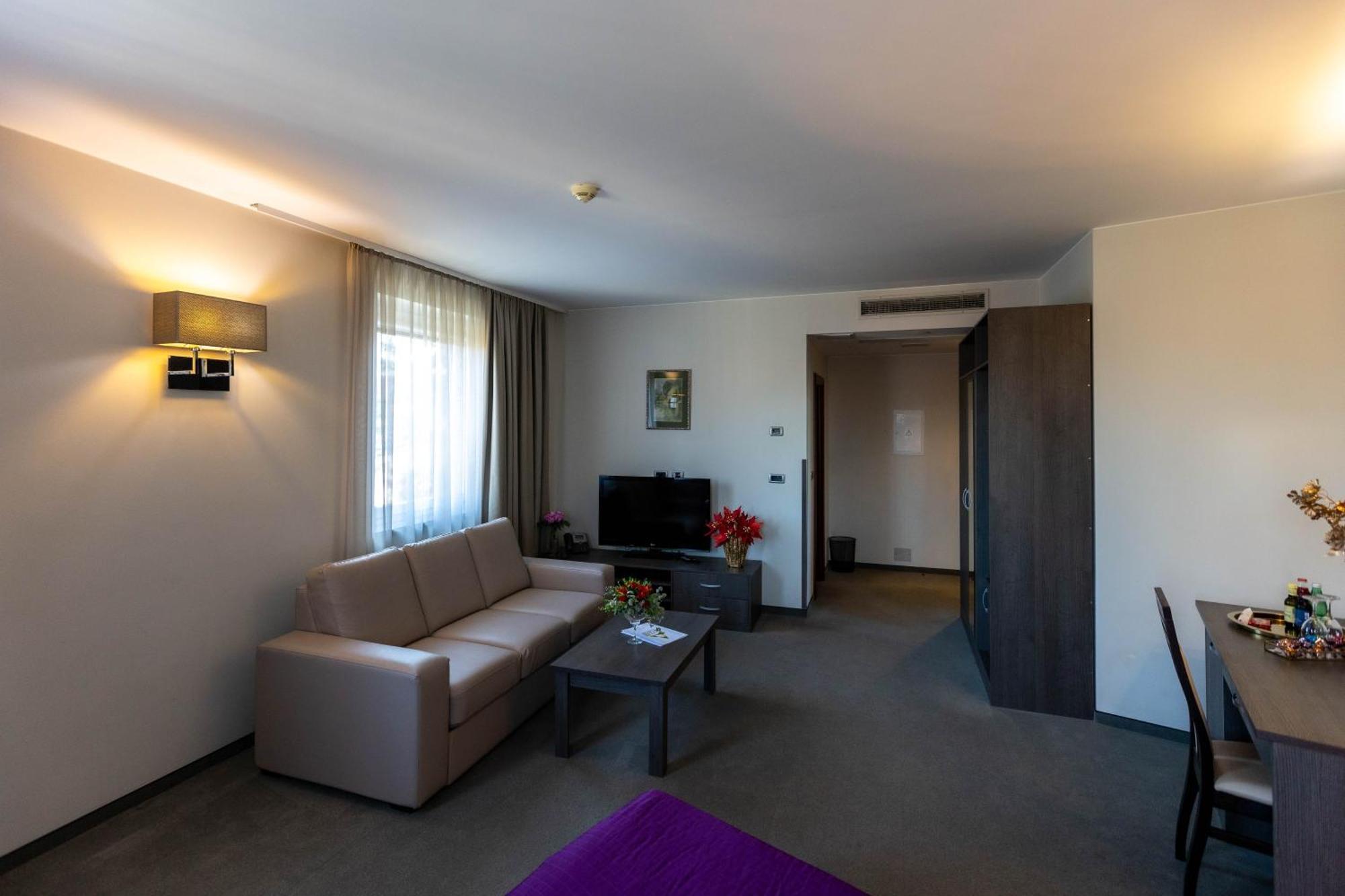 Art Hotel سلافونسكي برود المظهر الخارجي الصورة