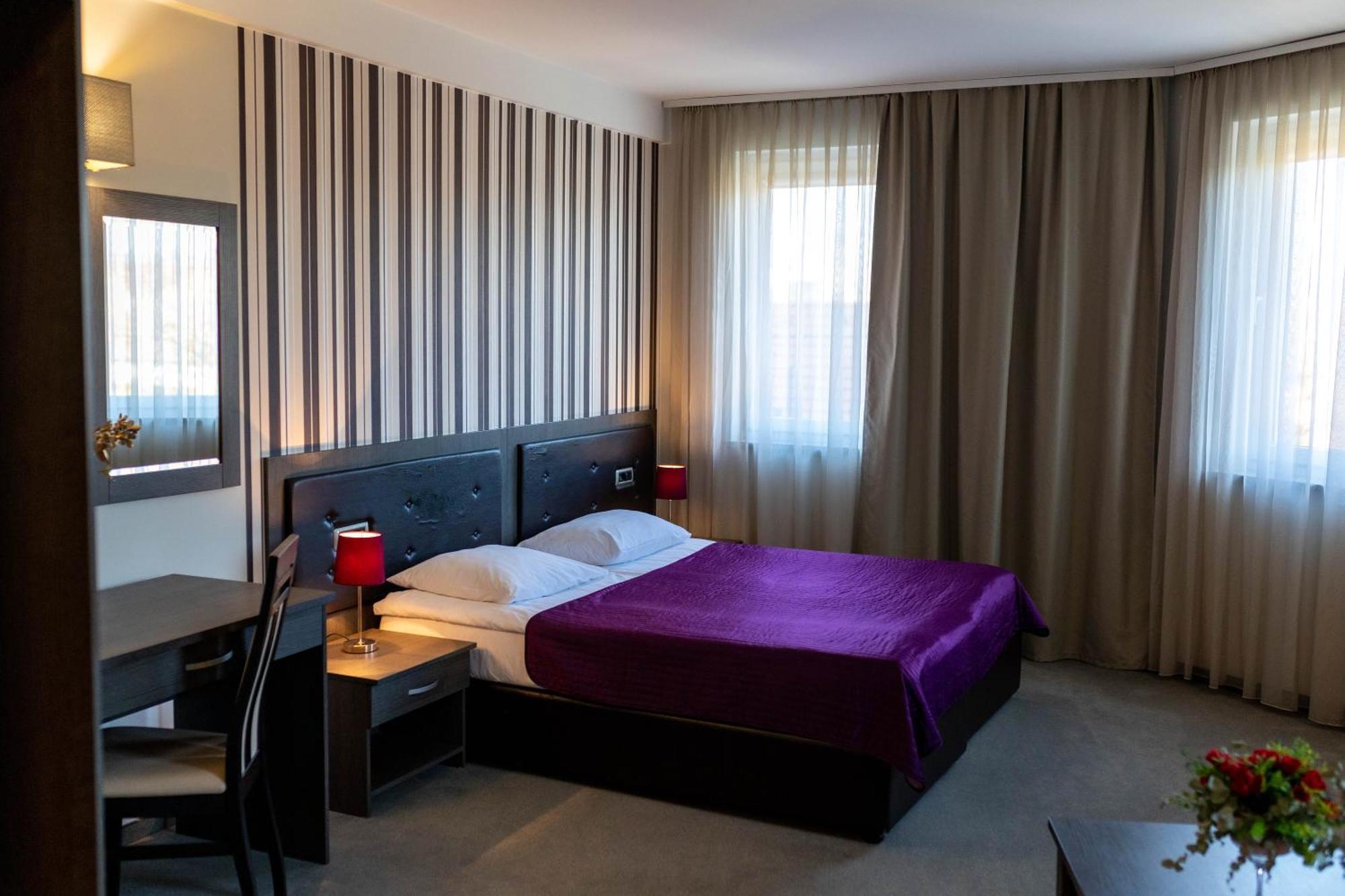 Art Hotel سلافونسكي برود المظهر الخارجي الصورة