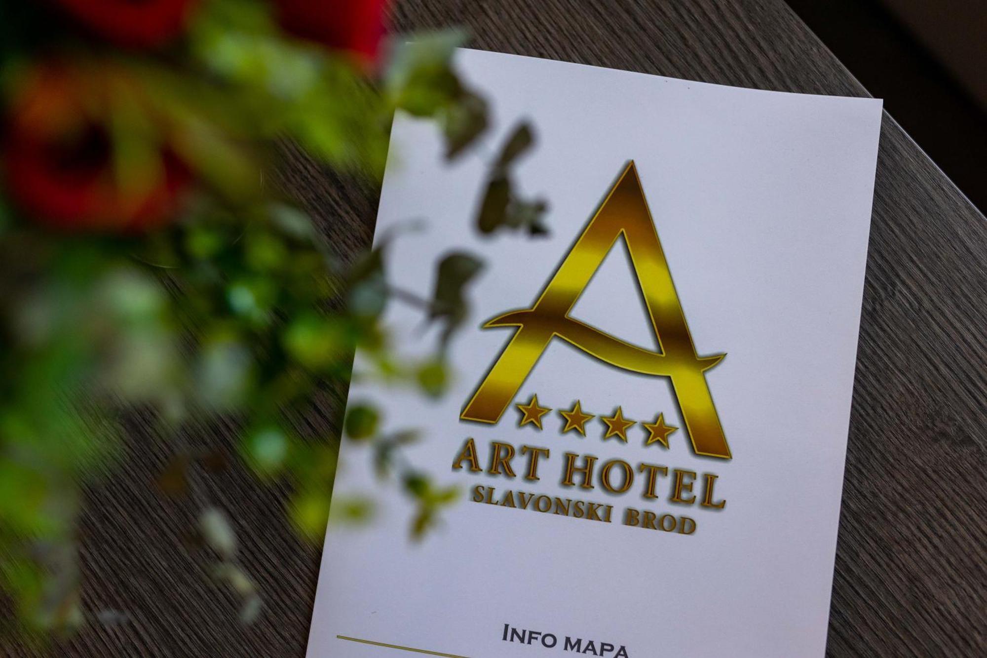 Art Hotel سلافونسكي برود المظهر الخارجي الصورة