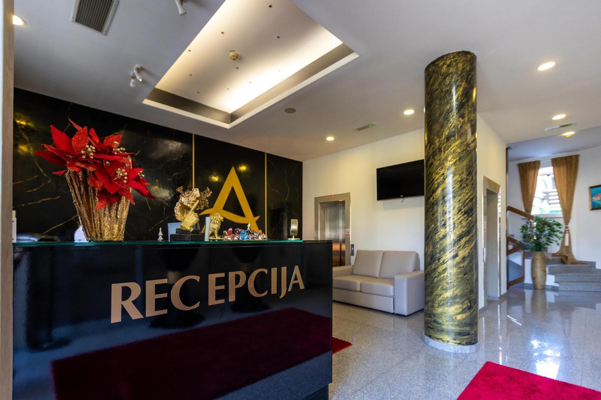 Art Hotel سلافونسكي برود المظهر الخارجي الصورة